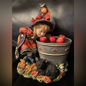 Vintage Lenox Halloween Witch Black Cat “Bobbing for Apples” Figurine 2003 GUC